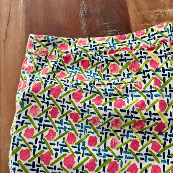 Tommy Bahama Colorful Patterned Women Shorts - Picture 3 of 7